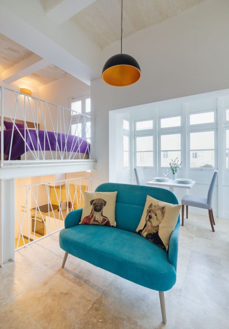 Luxury Suite in Valletta's Heart! Sea-View + WiFi Main Image