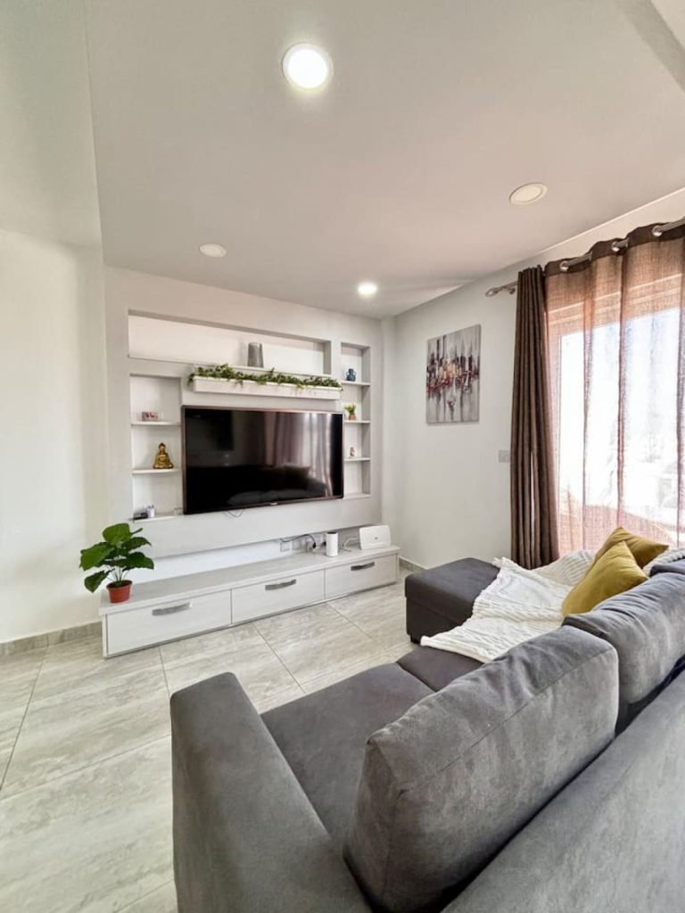 Elegant Penthouse in St Julian’s Main Image