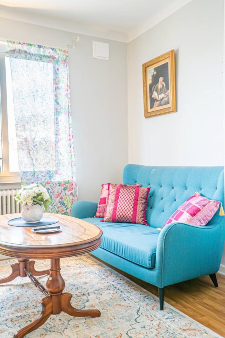 Colourful Vintage Studio Gothenburg | Beyond Stay Main Image
